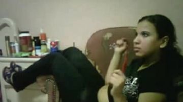 Mexican Feet Licking - Licking her sexy Mexican feet - PORNDROIDS.COM