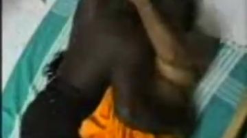 Diosa india follando en la webcam