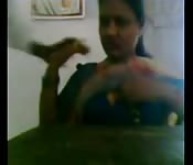 Hindu Mom Porn - Indian mom caught on hidden camera